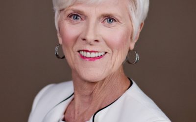 Goodyear Mayor Georgia Lord AZCREW’s ‘Woman Icon Speaker’ at its October lunch