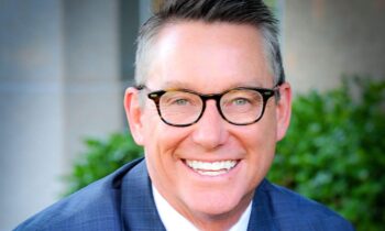 NAIOP Arizona honors Lincoln Property Company Senior Executive Vice President David Krumwiede with 2021 Award of Excellence