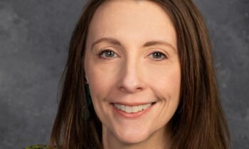 Arizona Capitol Times Honors NAIOP Arizona President & CEO Suzanne Kinney with Women Achievers of Arizona Award for Public Service